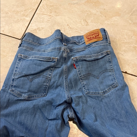 Levi's Women's Straight Leg Blue Jeans - Picture 2 of 5